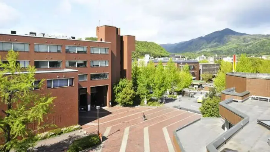 京都工艺纤维大学2.png